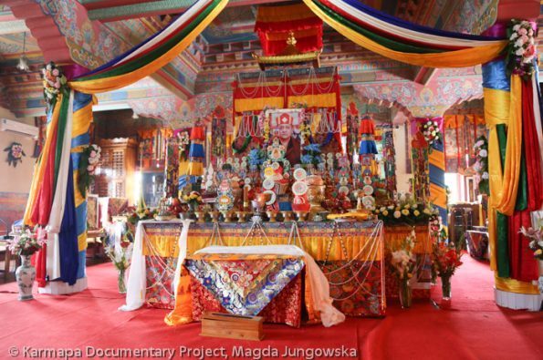 15-Kalimpong_@Thule-Jug_MJ-140702-01-001-595x395