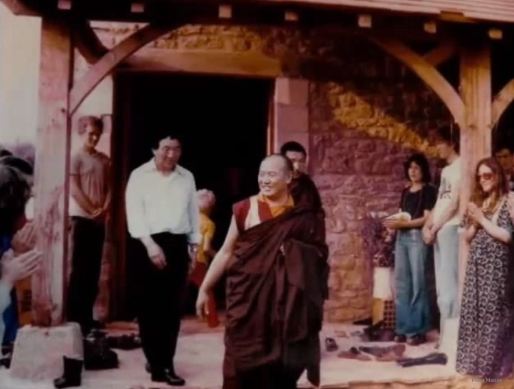 Première cérémonie de la Coiffe Noire à Dhagpo Kagyu Ling