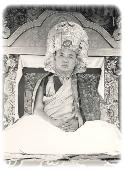 Première cérémonie de la Coiffe Noire à Dhagpo Kagyu Ling