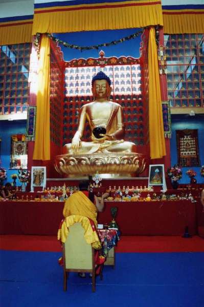 21 juillet 2001, le bouddha du grand temple de Kundreul Ling : de la création à la consécration