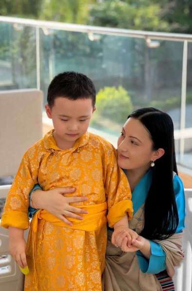 Photos de Thugseyla à l’occasion de son anniversaire / Photos of Thugseyla to celebrate his birthday