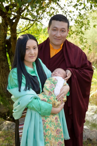 Les premières photographies du fils de Sa Sainteté Karmapa / First pictures of His Holiness Karmapa’s son