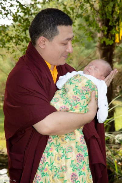 Les premières photographies du fils de Sa Sainteté Karmapa / First pictures of His Holiness Karmapa’s son