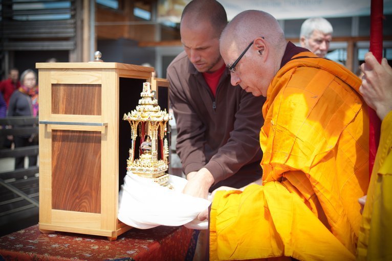 044_Les-Reliques-de-Bouddha