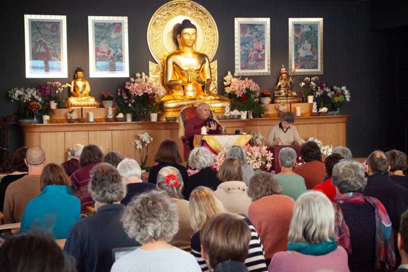 Retour en images sur la dernière retraite d’étude et méditation guidée par lama Jigmé Rinpoché, à Dhagpo Kagyu Ling