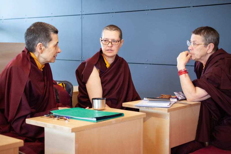 Retour en images sur la dernière retraite d’étude et méditation guidée par lama Jigmé Rinpoché, à Dhagpo Kagyu Ling