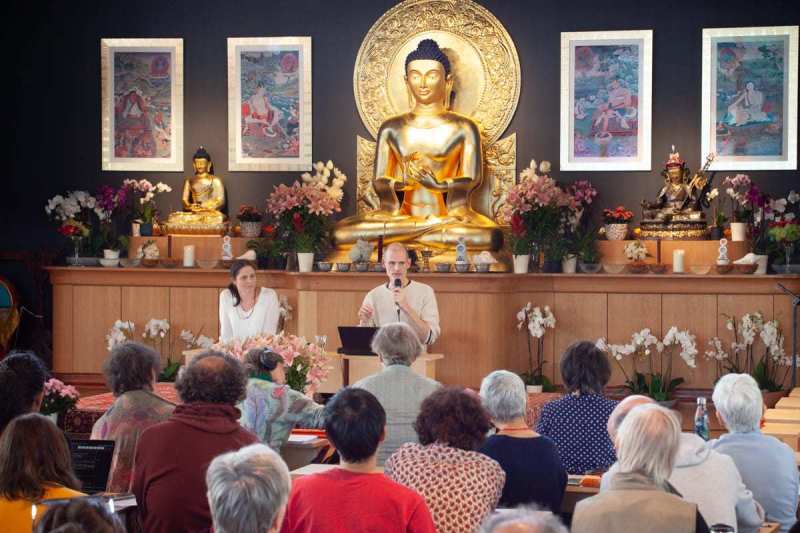 Retour en images sur la dernière retraite d’étude et méditation guidée par lama Jigmé Rinpoché, à Dhagpo Kagyu Ling