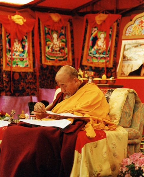 Vertical 800x1200px - 8_chobgye-trinchen_portrait-017-retouche