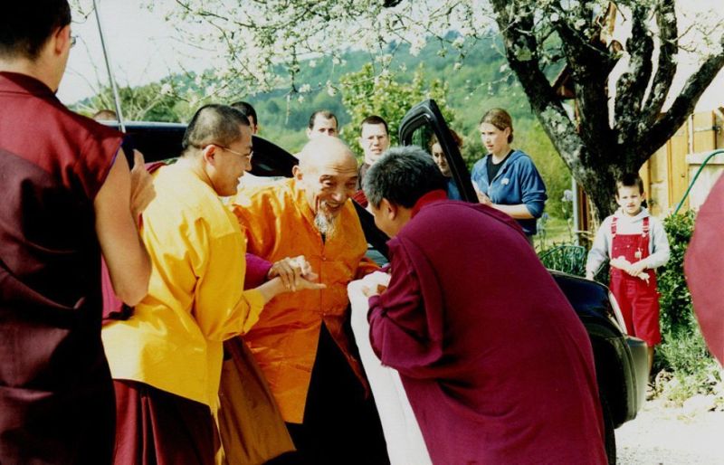 Chogyen Trinchen R à DKL - 1_chobgye-trinchen-rinpoche-arriver-dkl
