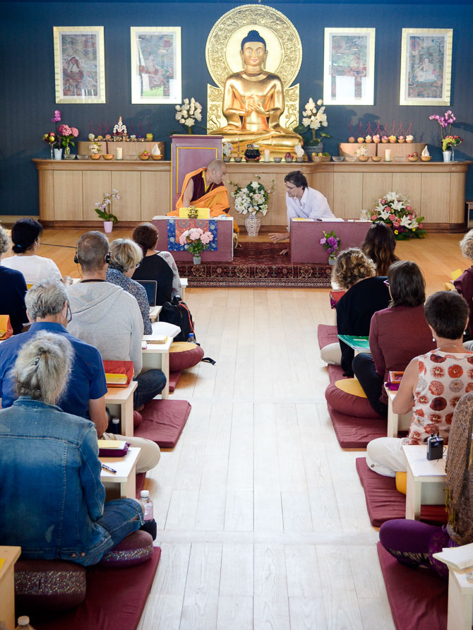 Lama Nygyam et Marian Reisdorffer pour la traduction tibétain-français