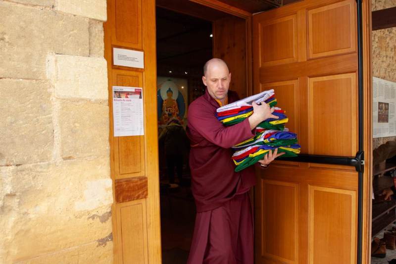 2026-02-18_Changement-drapeaux_FB@DKLmedia-09