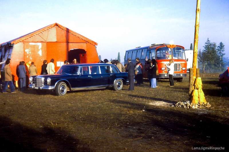 02_1977-11_GKXVI-CotedeJor@JigmeRinpoche-3