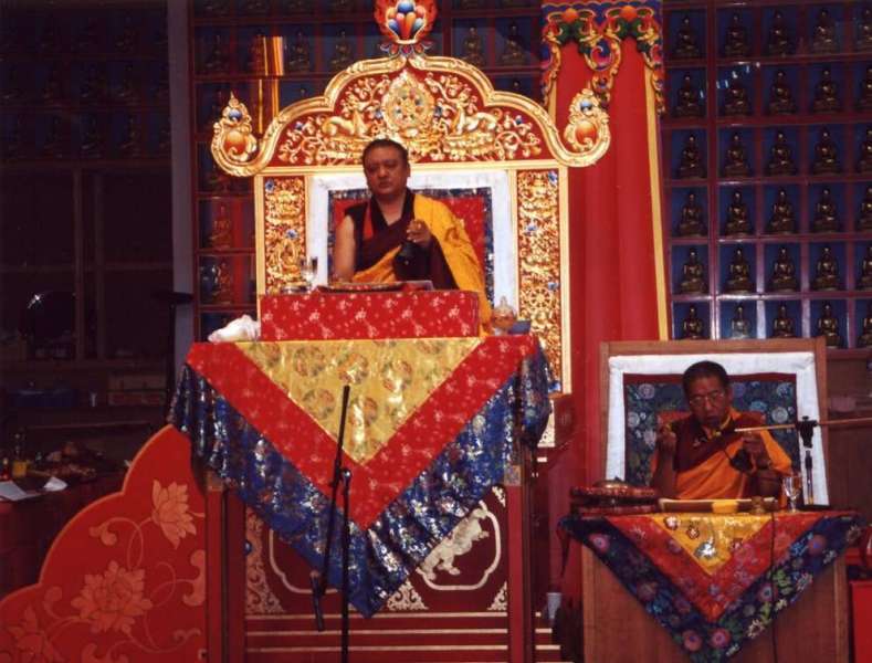 21 juillet 2001, le bouddha du grand temple de Kundreul Ling : de la création à la consécration
