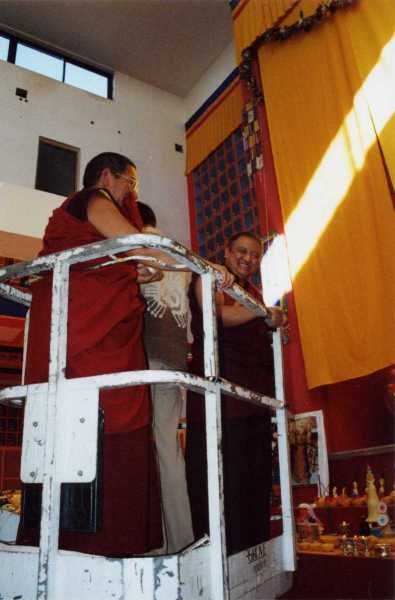 21 juillet 2001, le bouddha du grand temple de Kundreul Ling : de la création à la consécration