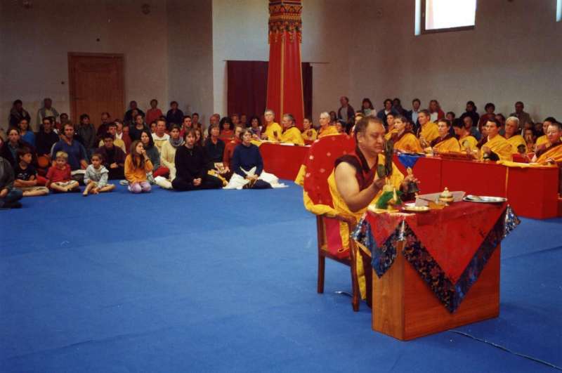 21 juillet 2001, le bouddha du grand temple de Kundreul Ling : de la création à la consécration