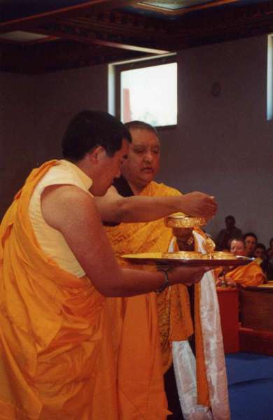 21 juillet 2001, le bouddha du grand temple de Kundreul Ling : de la création à la consécration