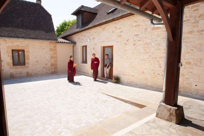 Son Éminence Trungram Gyatrul Rinpoché à Dhagpo Kagyu Ling