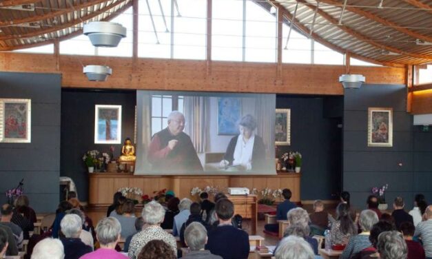 Cursus Chenrezik : cinq jours pour approfondir la pratique méditative