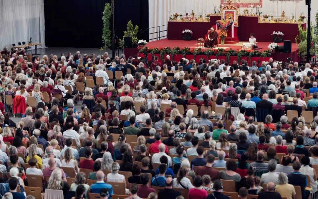 Karmapa commence sa tournée européenne de 2023