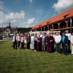 Karmapa participe à une réception et rencontre de jeunes pratiquants à Dhagpo Möhra