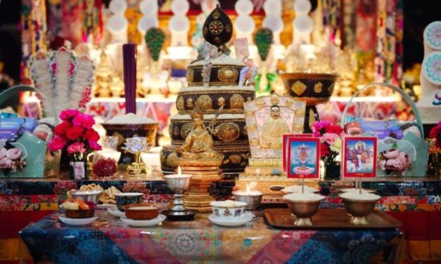 Continúan en KIBI los rituales para Mipham Rimpoché