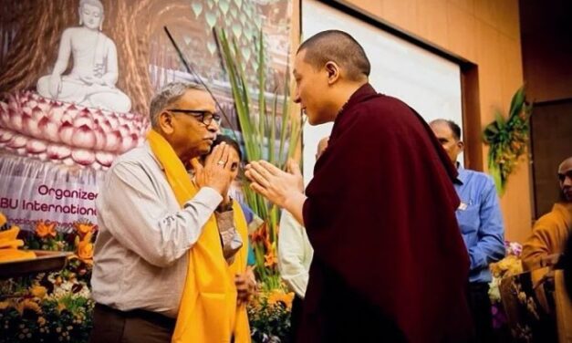Karmapa préside les célébrations du Buddha Purnima