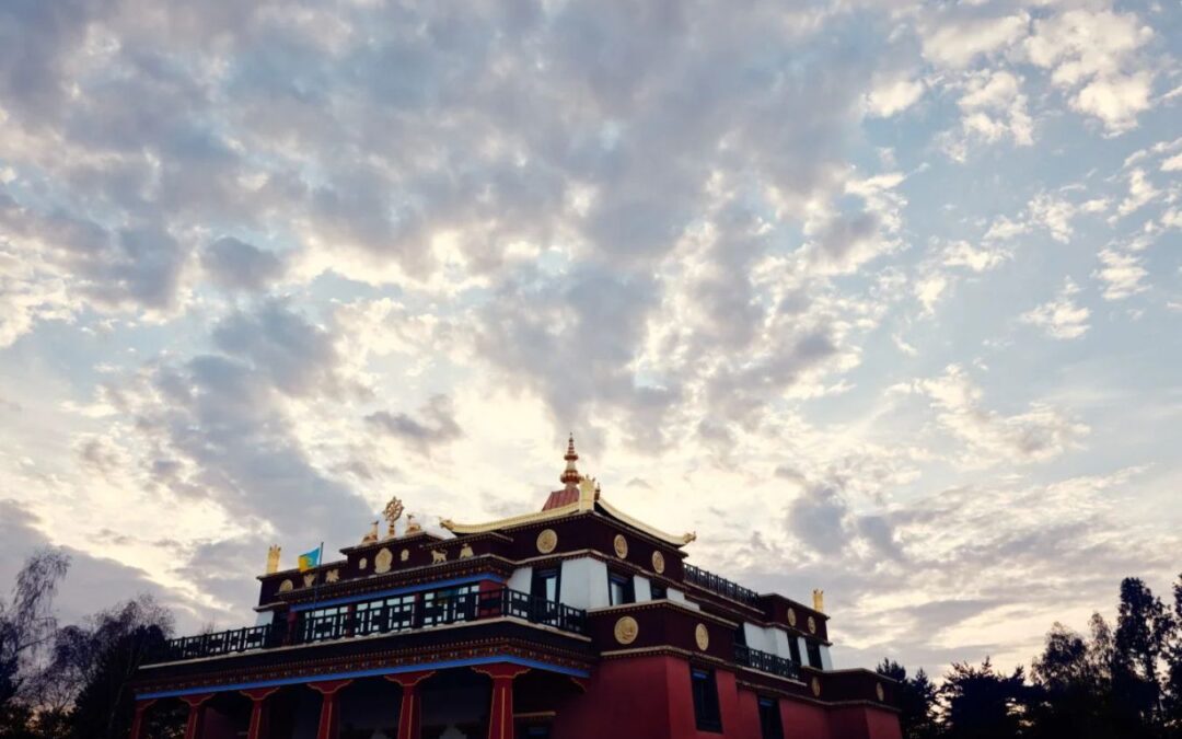 Une visite à Dhagpo Kundreul Ling